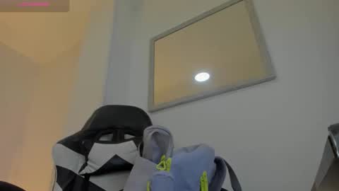 BELLA online show from 12/15/25, 12:09