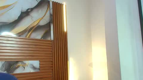 Snapshot of evelin_thompsson chatting on 11/18/25, 03:12 cielo online show from 11/18/25, 03:12