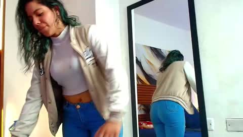 Snapshot of evelin_thompsson chatting on 11/20/25, 03:07 cielo online show from 11/20/25, 03:07