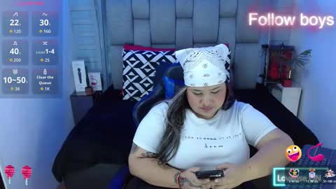 evelin zaens online show from 11/12/25, 05:08