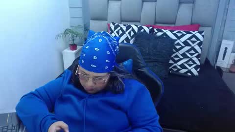 evelin zaens online show from 03/13/26, 05:58