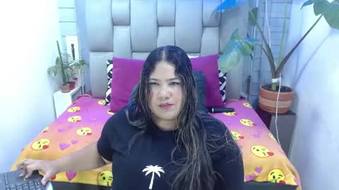 evelin zaens online show from 04/23/26, 03:41