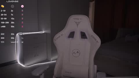 Evelina online show from 10/15/25, 10:48