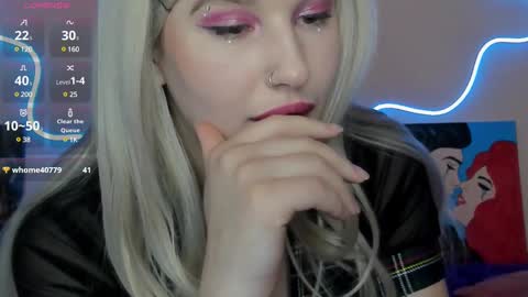 Evelina online show from 03/11/25, 04:43