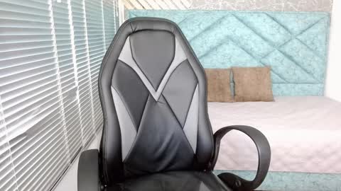 Eveline  online show from 02/22/25, 10:20