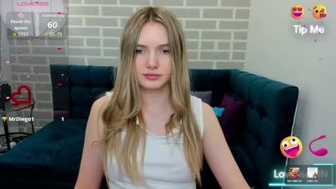 Eveline online show from 03/11/26, 08:42