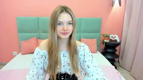 Snapshot of evelineamore chatting on 05/03/26, 08:31 Eveline online show from 05/03/26, 08:31