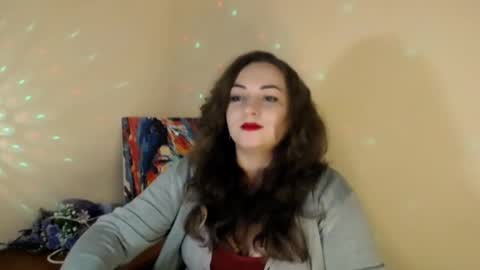 Snapshot of evelineli chatting on 02/21/25, 02:48 Lydia online show from 02/21/25, 02:48