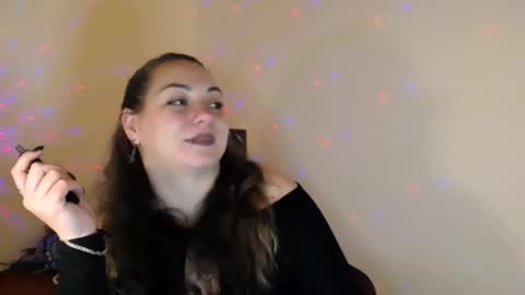 Snapshot of evelineli chatting on 02/26/25, 02:36 Lydia online show from 02/26/25, 02:36