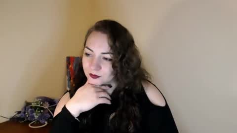 Snapshot of evelineli chatting on 03/03/25, 07:32 Lydia online show from 03/03/25, 07:32