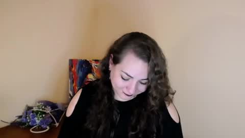 Snapshot of evelineli chatting on 03/03/25, 10:38 Lydia online show from 03/03/25, 10:38