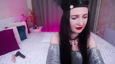 Evelin online show from 11/17/25, 08:20