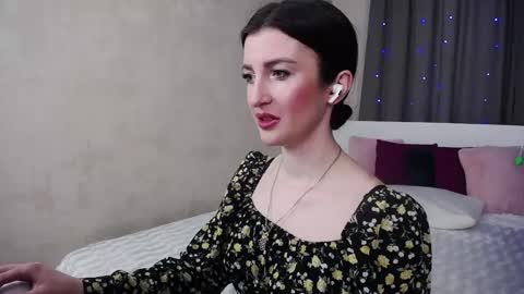 Evelin online show from 04/22/26, 05:32