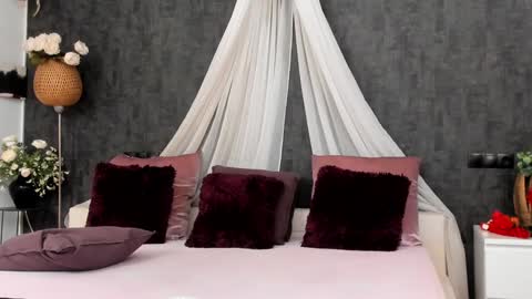 evellynereys online show from 01/28/25, 10:34