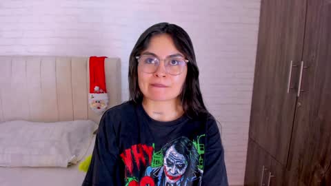 Snapshot of evelyn_candy chatting on 12/24/24, 04:11 EVE online show from 12/24/24, 04:11