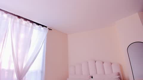 Eve online show from 11/18/25, 09:52