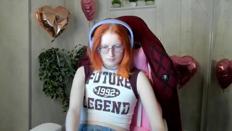 Snapshot of evelyn_fuller chatting on 02/24/26, 05:22 Elizabeth online show from 02/24/26, 05:22