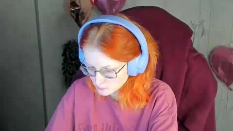 Snapshot of evelyn_fuller chatting on 02/26/26, 05:56 Elizabeth online show from 02/26/26, 05:56