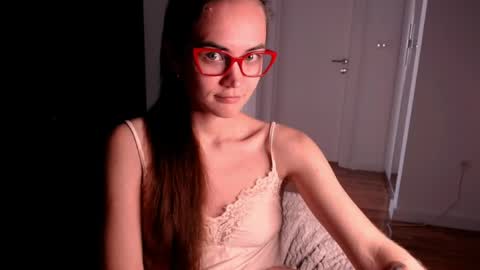 Evelyn online show from 04/23/26, 09:41