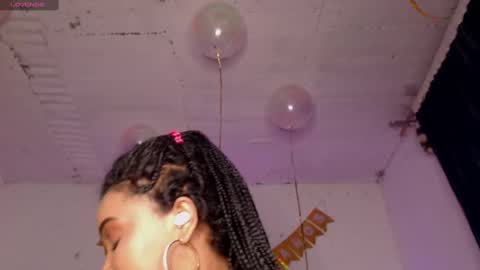 Evelyn Sandoval online show from 12/05/24, 03:15