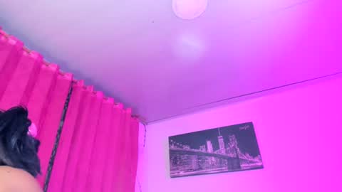 Evelyn Sandoval online show from 07/07/26, 06:47