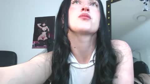 Julieta online show from 03/10/26, 04:50