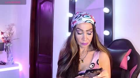 EvelynaGrey online show from 02/22/26, 11:14