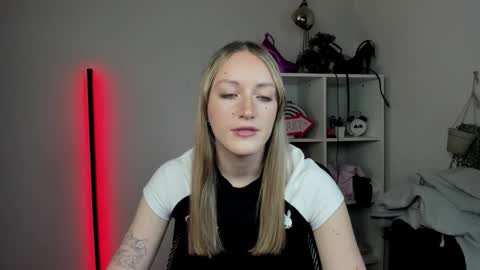 evelynblond online show from 04/09/26, 12:32