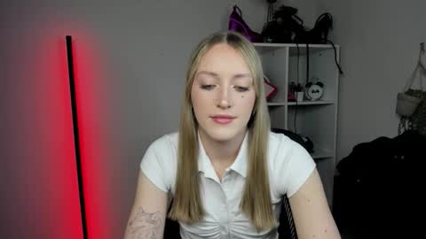 evelynblond online show from 04/15/26, 12:34