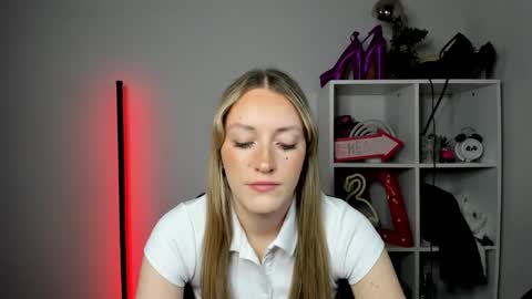 evelynblond online show from 04/23/26, 12:29