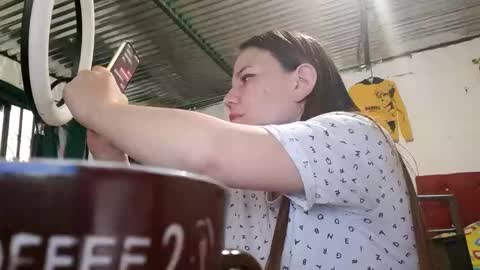 Snapshot of evelynclark111 chatting on 01/17/25, 11:18 evelynclark111 online show from 01/17/25, 11:18