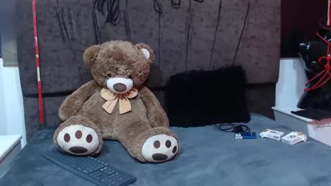 EvelynClark444 online show from 12/31/24, 12:15