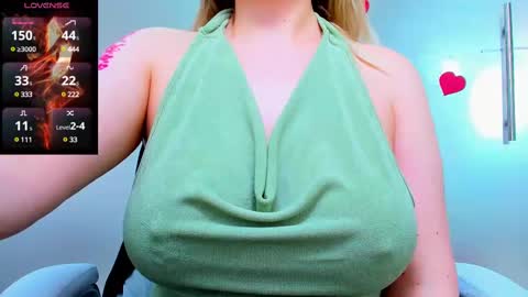 evelyne_rose online show from 03/11/25, 12:17