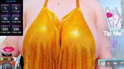 Snapshot of evelyne_rose chatting on 05/28/26, 05:27 evelyne_rose online show from 05/28/26, 05:27