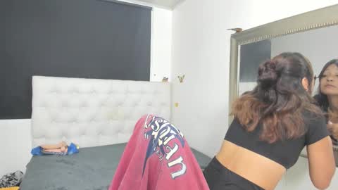 Evelyne online show from 01/13/26, 04:07