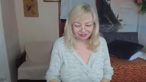 BarbaraBlondy online show from 11/20/25, 09:20