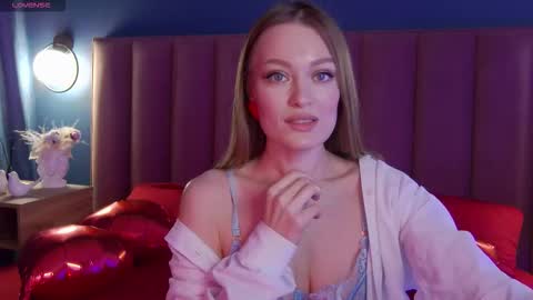 Evelyn online show from 02/13/26, 01:45