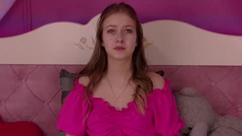 Snapshot of evemundie chatting on 03/08/25, 09:28 Eve online show from 03/08/25, 09:28