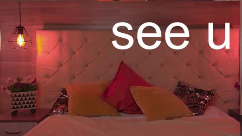 Snapshot of evemundie chatting on 03/12/25, 03:18 Eve online show from 03/12/25, 03:18