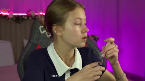 Snapshot of evemundie chatting on 09/09/25, 12:15 Eve online show from 09/09/25, 12:15