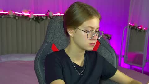 Snapshot of evemundie chatting on 09/10/25, 06:46 Eve online show from 09/10/25, 06:46