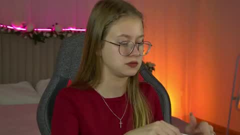 Snapshot of evemundie chatting on 09/30/25, 12:10 Eve online show from 09/30/25, 12:10