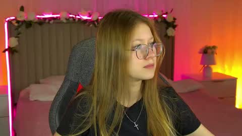 Snapshot of evemundie chatting on 11/07/25, 09:31 Eve online show from 11/07/25, 09:31