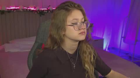 Snapshot of evemundie chatting on 11/14/25, 10:03 Eve online show from 11/14/25, 10:03