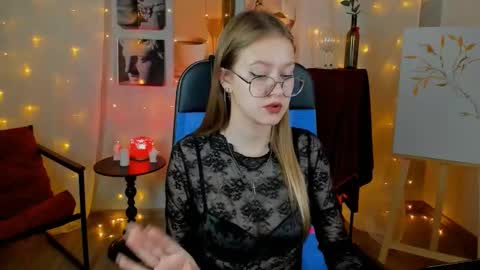 Snapshot of evemundie chatting on 12/02/25, 12:54 Eve online show from 12/02/25, 12:54