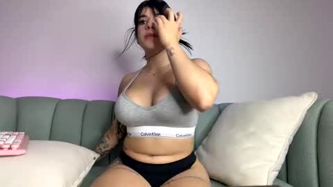 Snapshot of even_scoty chatting on 11/10/25, 02:38 even_scoty online show from 11/10/25, 02:38