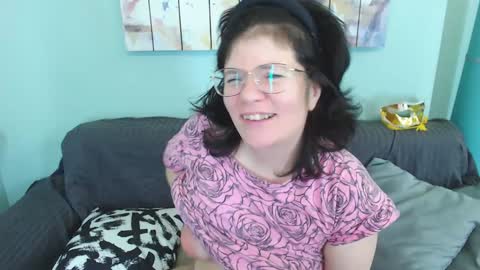 Everly online show from 01/12/25, 02:19