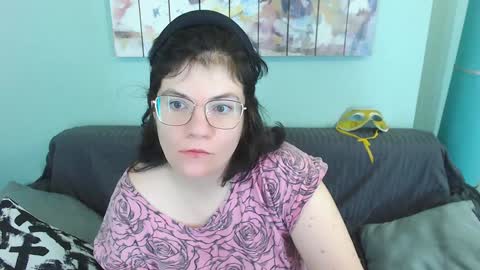 Everly online show from 02/06/25, 12:05