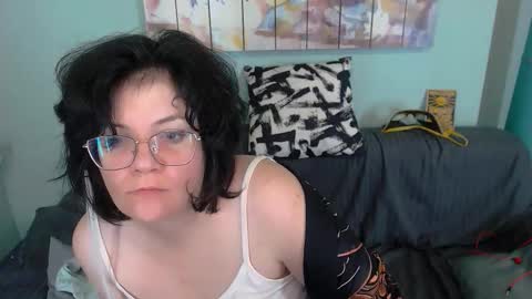 Everly online show from 09/22/25, 07:10