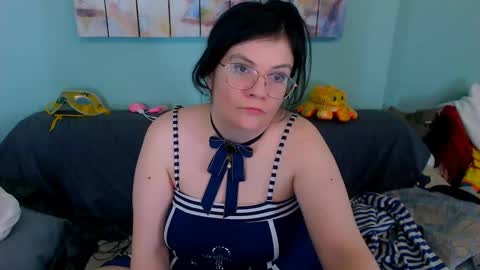 Everly online show from 04/18/26, 08:29